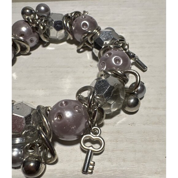 Vtg Charm Bracelet Silver Lavender Beaded Dolphin Starfish Key Accents Stretch - Picture 4 of 9